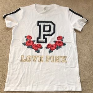 20% off bundles. Pink Tee
